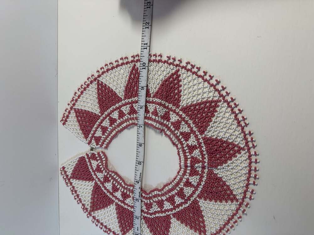 Vintage Beaded Collar Necklace Pink and‎ White Starburst Pattern